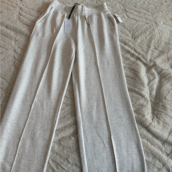 NWT Varley Cream Women's Wide Leg Pants L 30” - Picture 5 of 5
